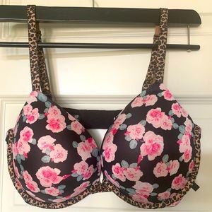 Victoria's Secret Sexy Tee Push-Up Bra
